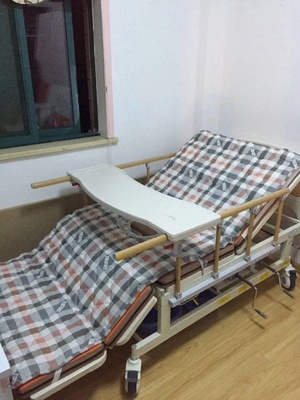 全新護理床特價轉讓，附醫用藥品柜信息